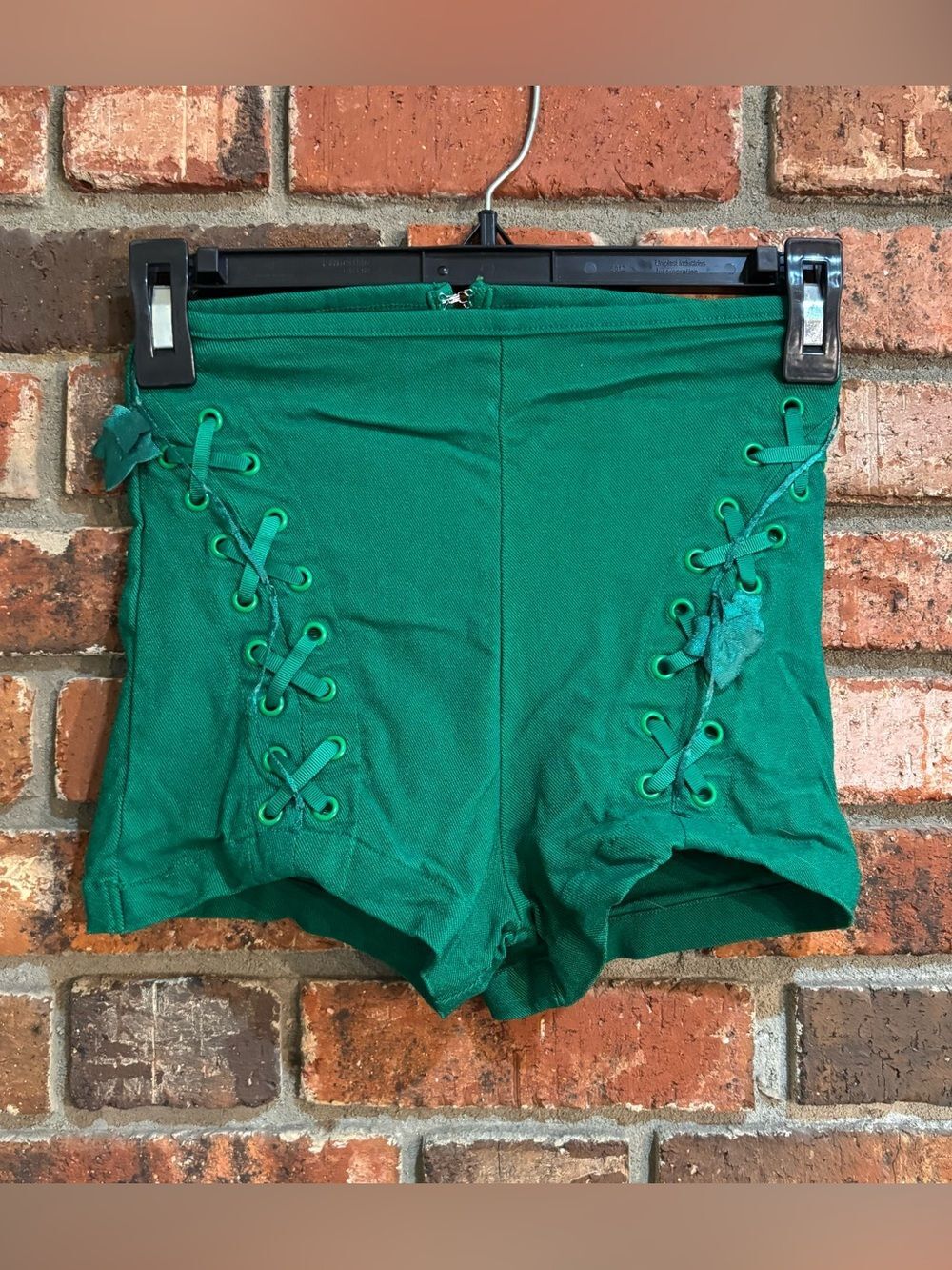 DC Comics womens Batman Poison Ivy costume shorts green lace up XS